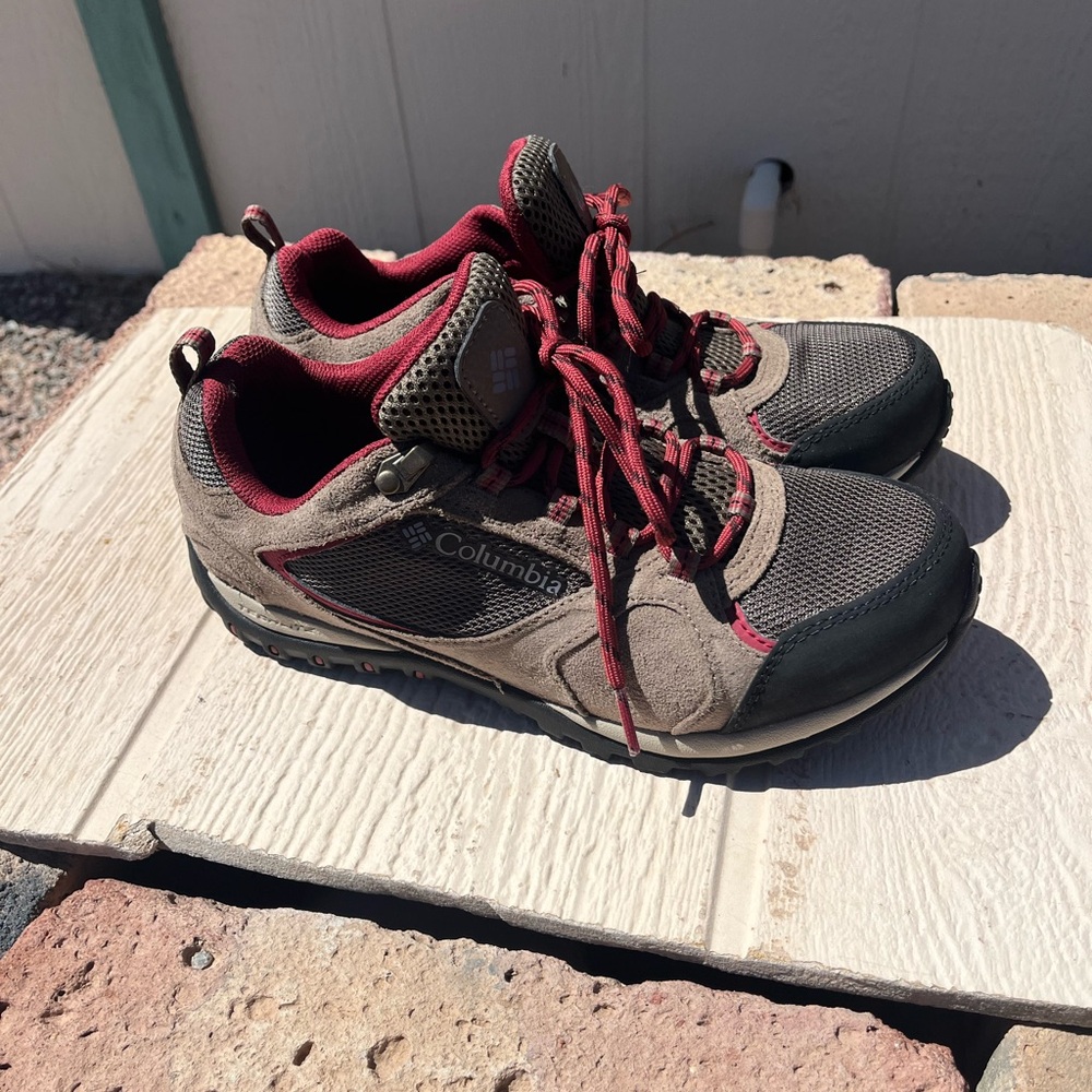 Columbia Access Point II Women's Hiking Shoes 8.5
